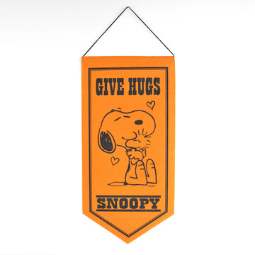 Peanuts Hugs Pennant