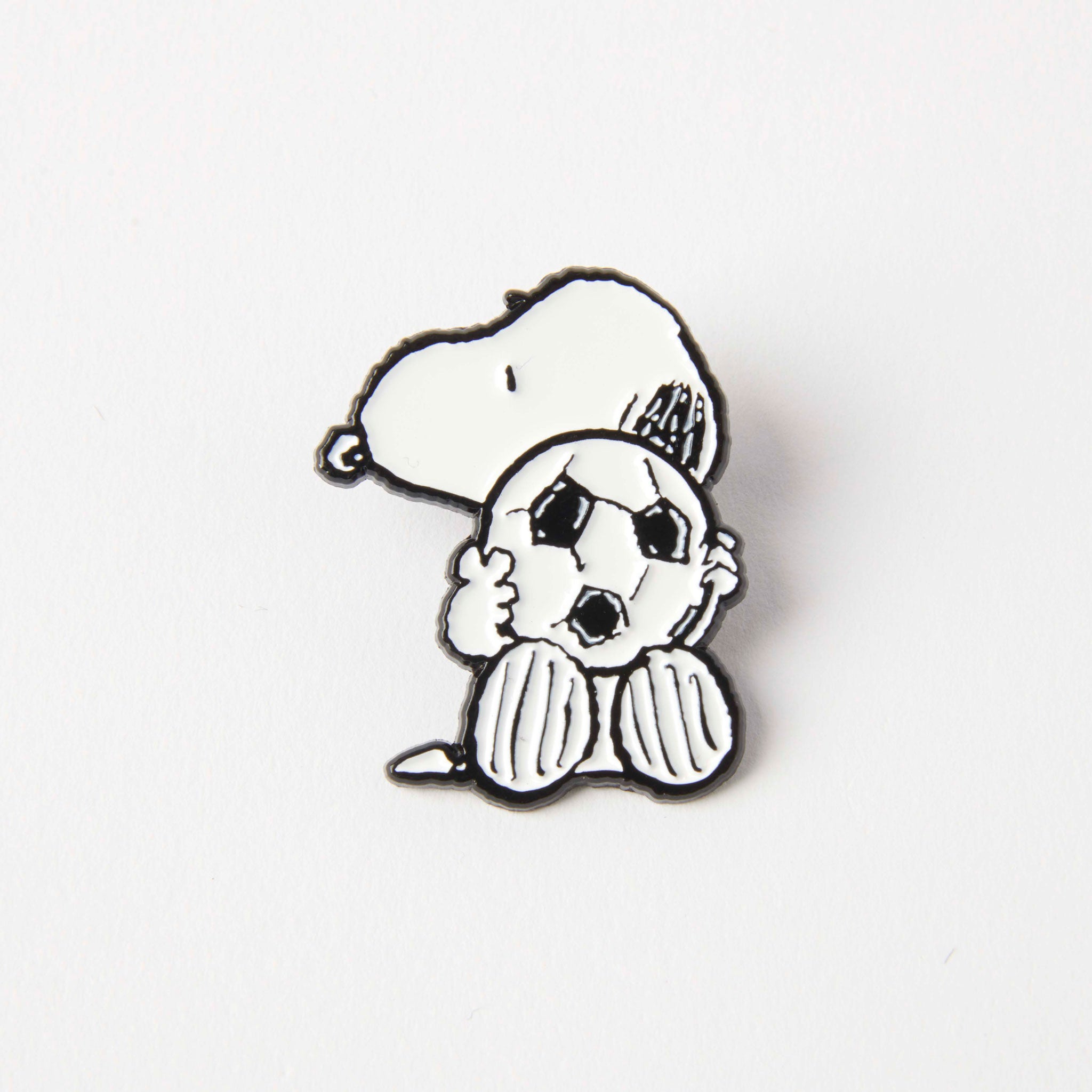 Peanuts Sport Enamel Pin - Football