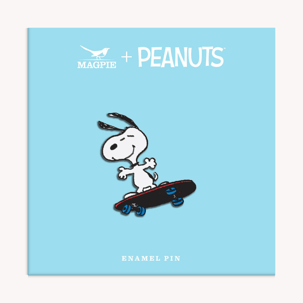 Peanuts Lifestyle Enamel Pin - Skateboard