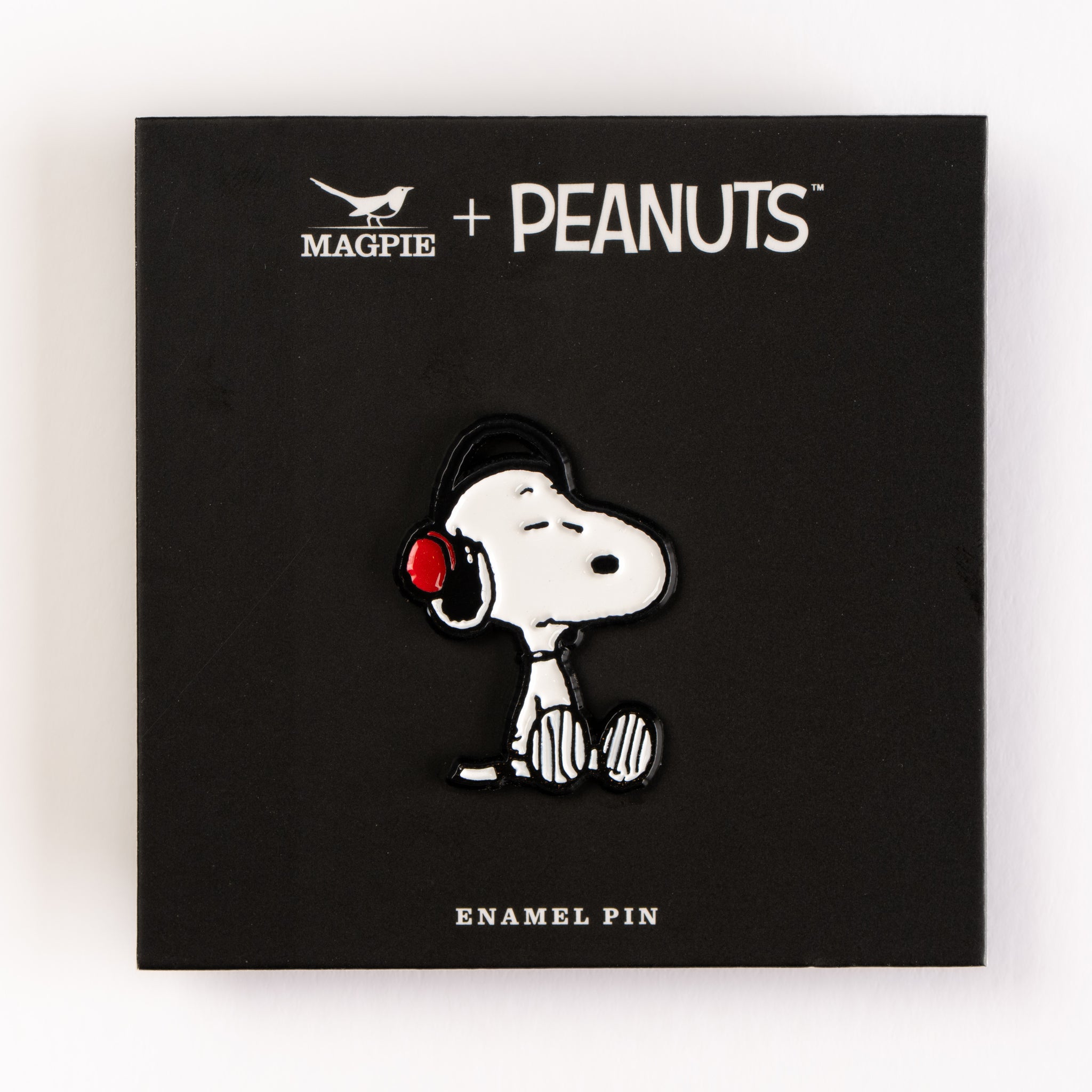 Peanuts Enamel Pin - Headphones