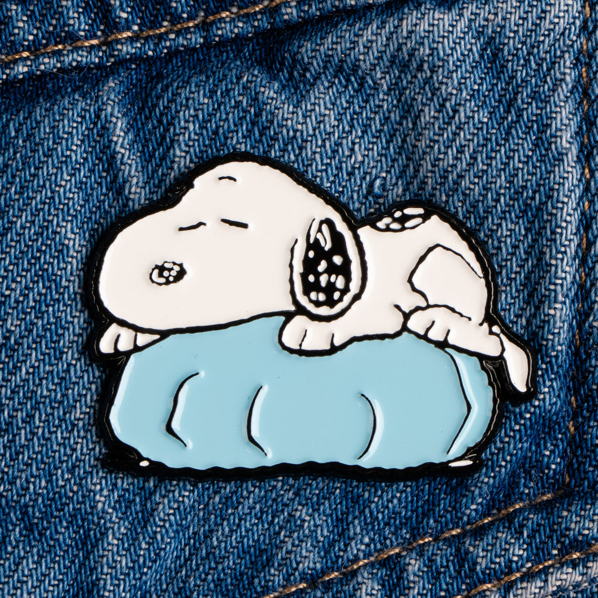 Peanuts Enamel Pin - Sleeper